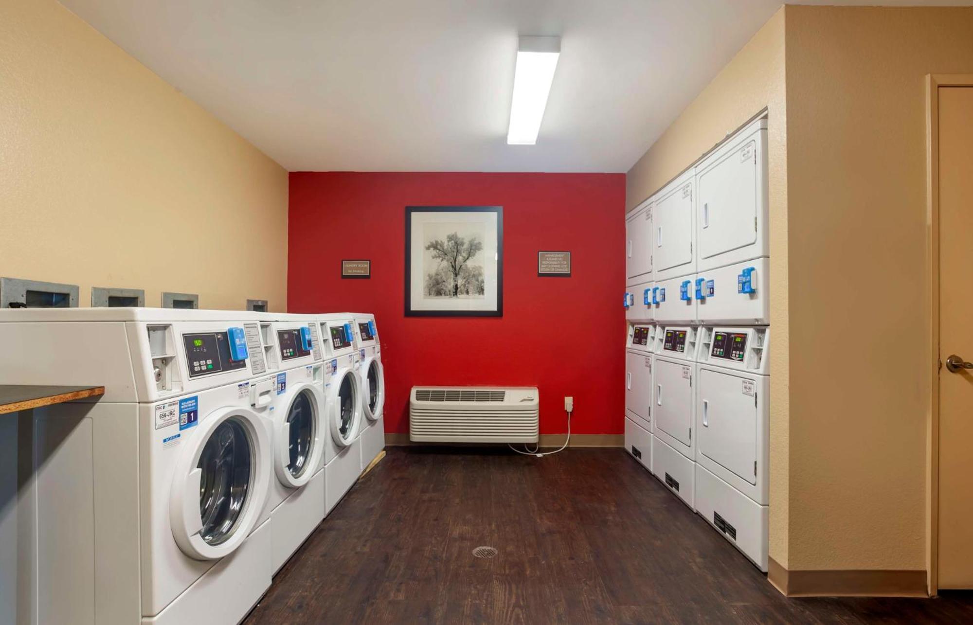Extended Stay America Suites - San Diego - Mission Valley - Stadium Zewnętrze zdjęcie