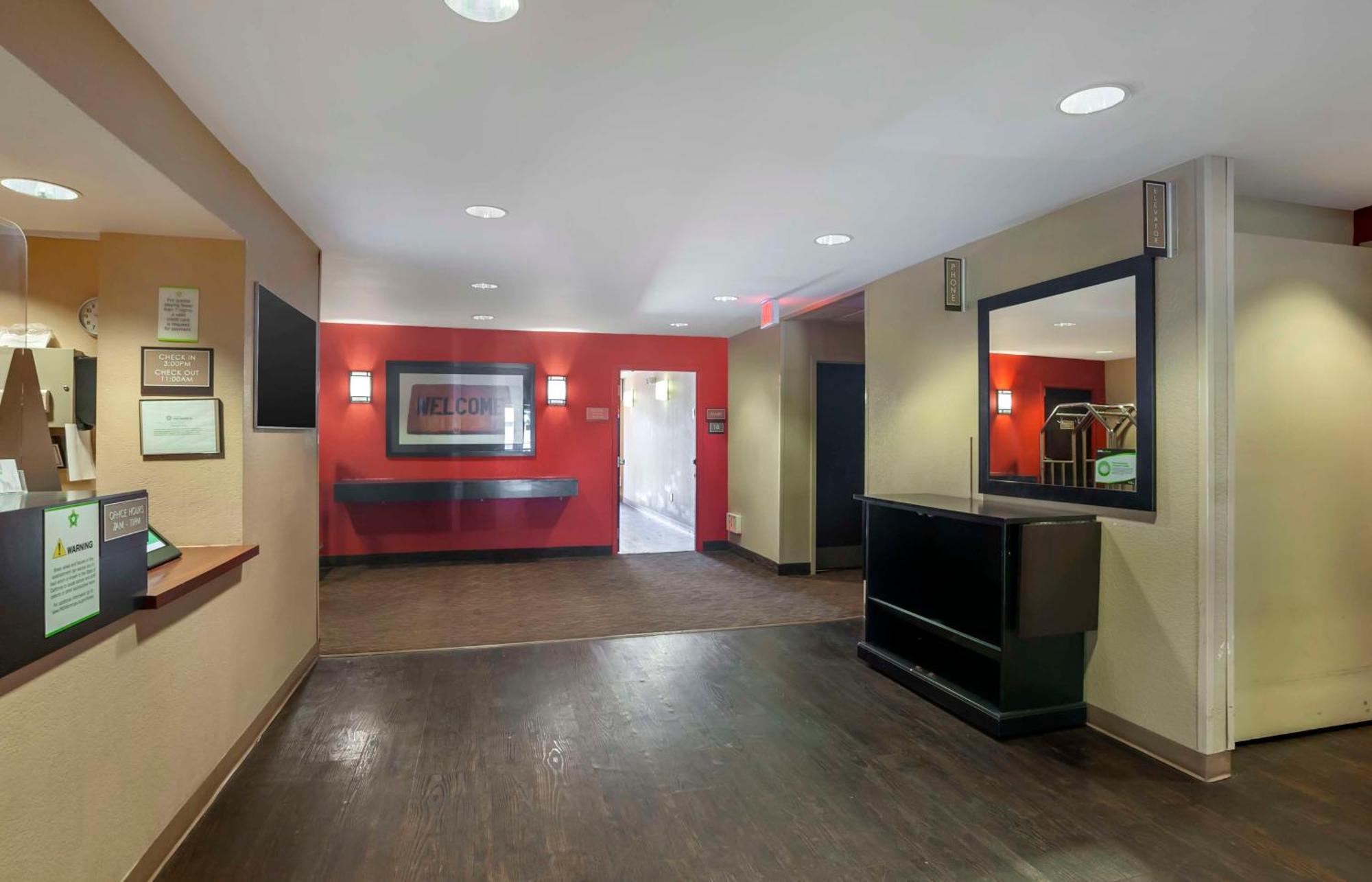 Extended Stay America Suites - San Diego - Mission Valley - Stadium Zewnętrze zdjęcie
