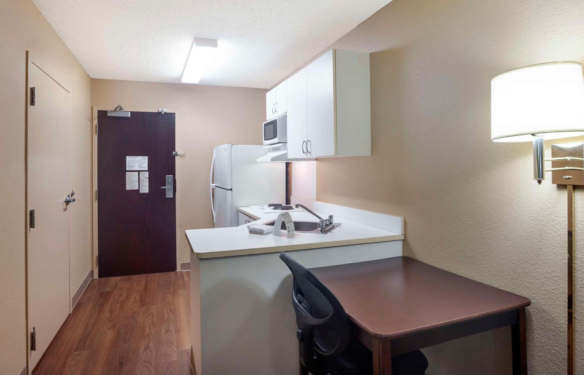 Extended Stay America Suites - San Diego - Mission Valley - Stadium Zewnętrze zdjęcie